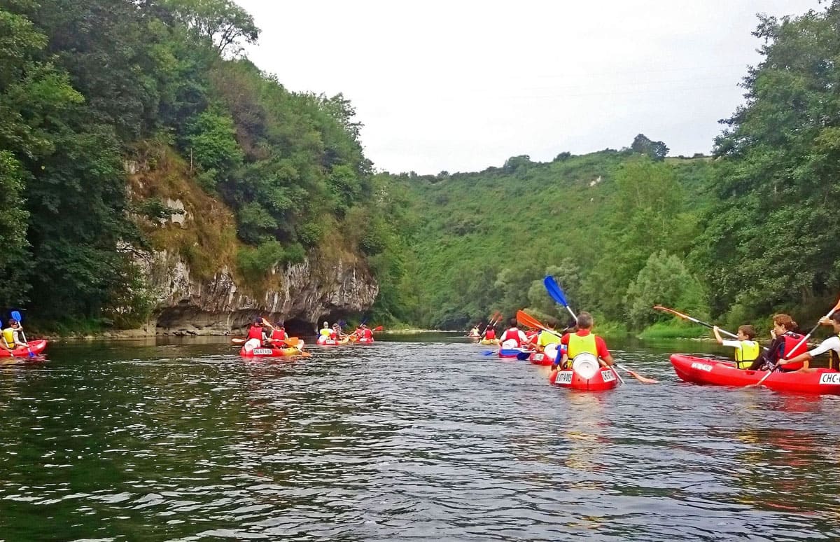 Piragüismo en el río Nalón